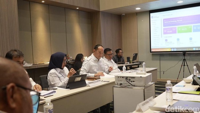 DPP Partai Gerindra memaparkan strategi kebijakan dalam uji publik Komisi Informasi Pusat (KIP) (Dwi/detikcom).