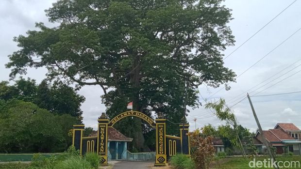 Dusun Ngawinan Penanda Dusun Ngawinan, Desa Jurangjero, Karanganom, Klaten, Selasa (18/11/2025).