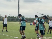 Eduardo Perez Tak Khawatir Rivera Absen saat Persebaya Vs Arema