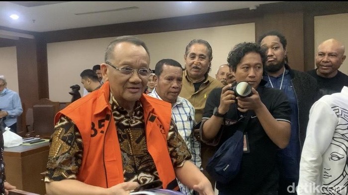 Eks Sekretaris MA Nurhadi