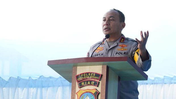 Kapolda Riau Irjen Pol Herry Heryawan meresmikan Dapur SPPG di Kepulauan Meranti, Selasa (18/11/2025). Ini adalah dapur SPPG ke-11 Polda Riau yang resmi beroperasi.