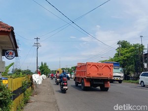 Berpotensi Macet! Pelintasan Rel KA Latek Pasuruan 4 Hari Perbaikan