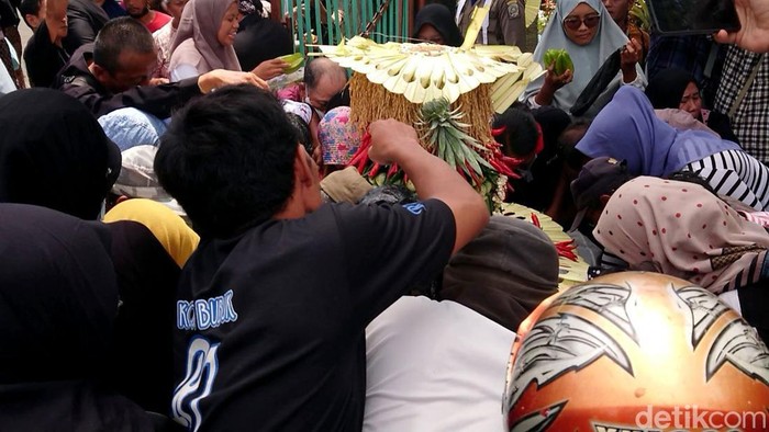 Melihat Prosesi Upacara Adat Bersih Nagari, Hari Jadi ke-820 Tulungagung