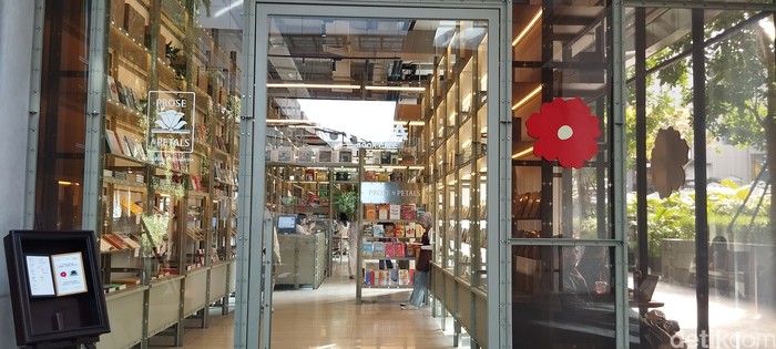 NIKA x Prose & Petals di Gafoy Kelapa Gading, Jakarta Utara.