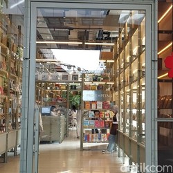 NIKA x Prose & Petals Jadi Book Cafe Terbaru, Ruang Ke-3 bagi Pencinta Buku