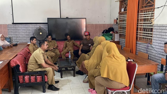 Dinas Pendidikan dan Kebudayaan (Disdikbud) Parepare melakukan mediasi terkait kasus antara kepala sekolah dengan guru SDN 20 Parepare.