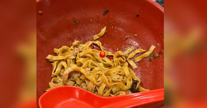 Temukan Serangga di Mie, Pelanggan Ini Kesal dengan Sikap Staf Gerai