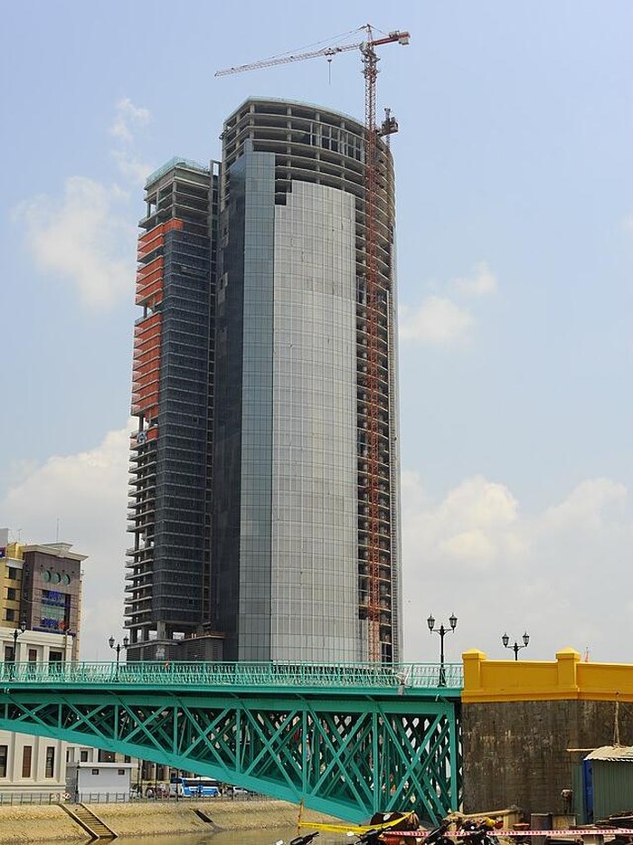 Potret Gedung Mangkrak IFC One Saigon, Ratu Properti Ingin Proyek Dilanjutkan