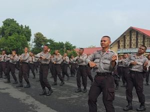 Senam Tabola Bale demi Jaga Kesehatan Mental Siswa SPN Polda Jatim