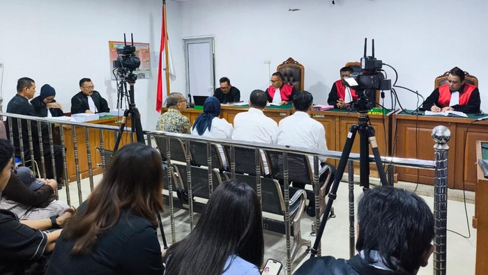 Sidang 4 Terdakwa Suap di OKU