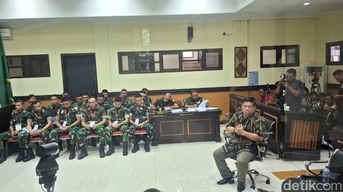 Ahli hukum pidana, Deddy Manafe, saat dihadirkan sebagai saksi di Pengadilan Militer III-15 Kupang, NTT, Selasa (18/11/2025).