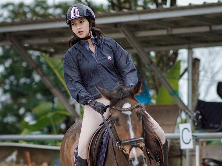 Soraya Rasyid Takut Berkuda Lagi Usai Patah Tulang