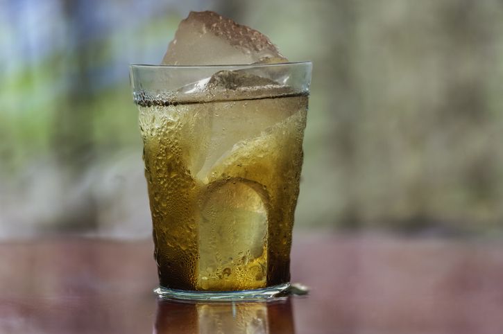 Tips Ampuh dari Bartender agar Es Batu dalam Minuman Tak Mudah Cair