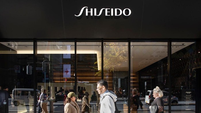 Toko Shiseido, perusahaan perawatan pribadi dan perawatan kulit multinasional Jepang, terlihat di Tokyo, Jepang.