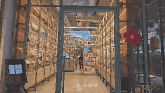 Nika Coffee Books, Sudut Tenang untuk Ngopi dan Membaca