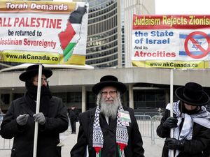 Warga Toronto Bersatu, Seruan Dukung Palestina Menggema