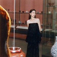 Zhang Zetian membangun kerajaan bisnis bersama suaminya, Richard Liu, yang pertama kali ditemuinya saat sama-sama menimba ilmu di New York.  Foto: Instagram @voguechina