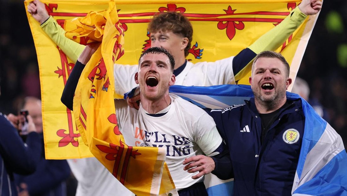 Andrew Robertson