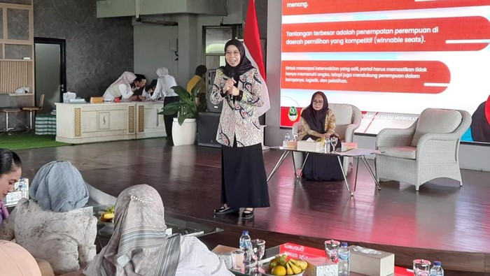 Anggota DPRD Provinsi Jawa Barat Ineu Purwadewi Sundari