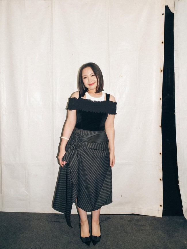 Banyak penggemar yang memuji penampilan baru Bernadya karena terlihat semakin cantik dan imut. Cakep banget, komentar salah satu pengikut Bernadya. Cakep bgt sayaangg bondol gini Luvv, Mode bondol ga ada obat, tambah lainnya. Foto: Dok. Instagram Bernadya