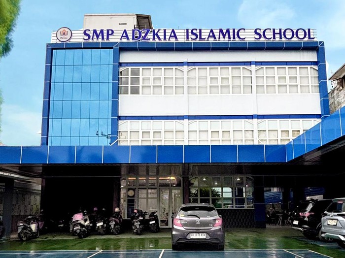 Gedung SMP Adzkia Islamic Scholars Medan