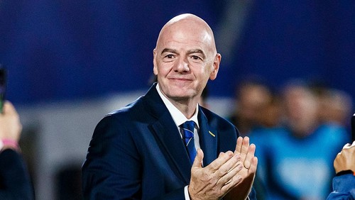 SANTIAGO, CHILE - OCTOBER 19: FIFA President, Gianni Infantino applauds after the FIFA U-20 World Cup Chile 2025 final match between Argentina and Morocco at Estadio Nacional Julio Martinez Pradanos on October 19, 2025 in Santiago, Chile. (Photo by Martín Fonseca/Eurasia Sport Images/Getty Images)