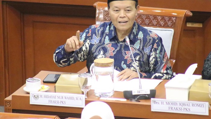 HNW Dukung Fatwa MUI Pajak Berkeadilan, Dorong Penghapusan PBB Pesantren - Update 1