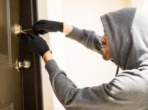 Pria di Langkat 2 Kali Masuk ke Rumah Tetangga, Curi Uang-Emas Milik Korban