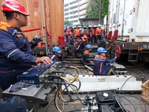 KA Barang Aksa Cargo Anjlok, PT KAI Kerahkan Tim Evakuasi