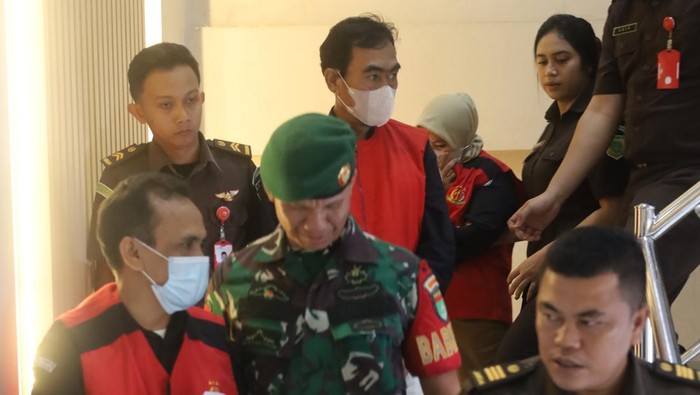 Kejari Karimun Tetapkan Empat Tersangka Kasus Korupsi Dana Hibah KPU 2024. (Foto: Dok Kejari Karimun)