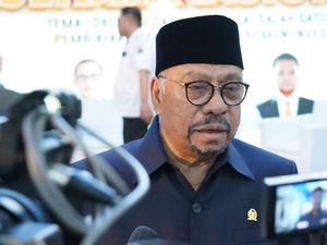 Rapat dengan OJK, DPR Soroti Saham IPO Rp 200 Melonjak ke Rp 8.000 dalam 3 Bulan