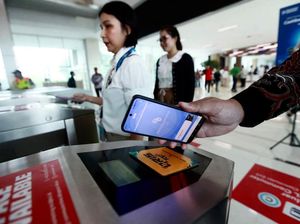 QRIS Tap Livin Mandiri Kini Bisa Dipakai di KRL & LRT Jabodebek