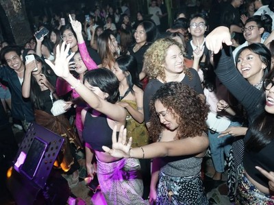 Pemuda Berkain Indonesia