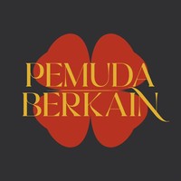 Pemuda Berkain Indonesia