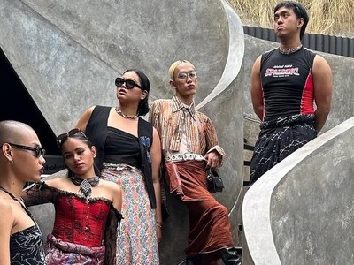 Pemuda Berkain Indonesia