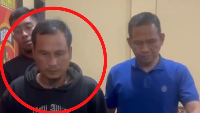 Pemotor bernama Yosafati Gea (40) yang terlibat cekcok dan nyaris memukul anggota Satlantas Polres Maros Brigadir Safir di Kabupaten Maros, Sulawesi Selatan (Sulsel) telah ditangkap.