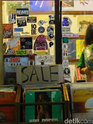Pasar Santa, Surga Vinyl yang Menarik Kolektor Lokal dan Mancanegara