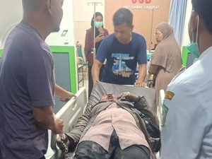 Awan Panas Erupsi Semeru Lukai Pasutri Bermotor di Lumajang