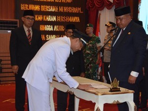 Bupati Bogor Ingatkan Kepala Desa Jadi Pemimpin yang Dekat dengan Warga