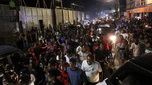 Fans react after Haitis win over Nicaragua during a qualifier for the 2026 World Cup, in Port-au-Prince, Haiti, November 18, 2025. REUTERS/Egeder Pq Fildor