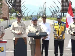 Prabowo Terkesan Disambut Siswa di Daerah: Tiap Lihat Saya Tambah Semangat