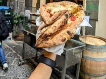 Usianya 195 Tahun, Begini Suasana Restoran Pizza Pertama di Dunia!