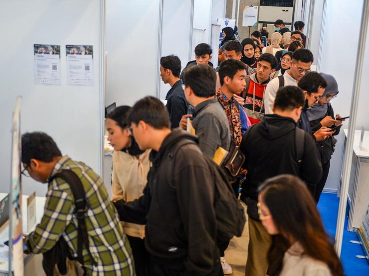 Ribuan Lowongan Dibuka, Job Fair Bandung Diserbu Pencari Kerja