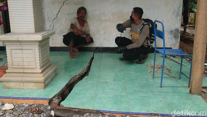 Rumah terdampak tanah gerak di Trenggalek