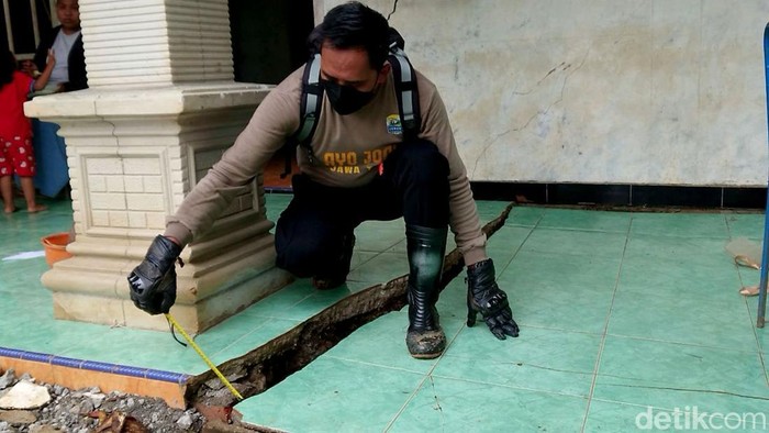 Rumah terdampak tanah gerak di Trenggalek