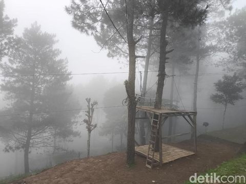 Suasana wisata Tenjo Laut Kuningan