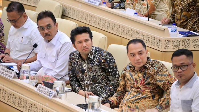 Wagub Jatim Emil Elestianto Dardak menghadiri agenda RDP dan RDPU Komisi II DPR RI