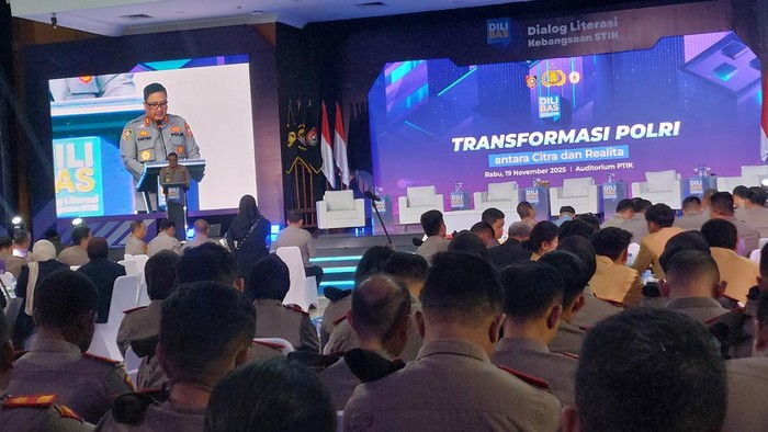 Wakalemdiklat Polri, Irjen Achmad Kartiko, memastikan Polri terus berbenah mendengar masukan masyarakat (Ondang/detikcom)