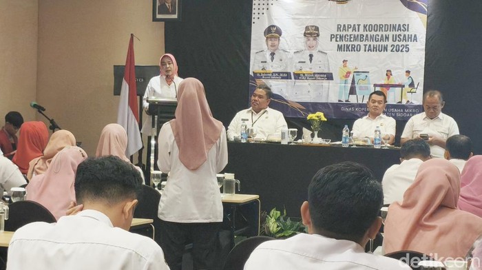Wakil Bupati Sidoarjo, Hj. Mimik Idayana saat hadiri Rakor UMKM 2026