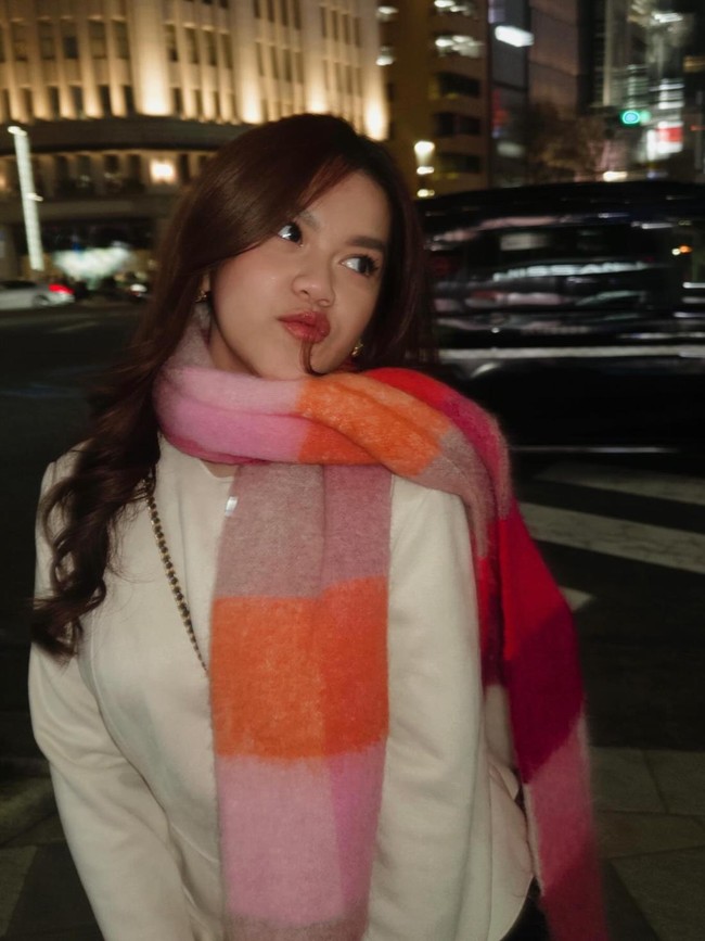 Gaya Yasika Aulia Ramadhani, Putri Pejabat DPRD Viral Kelola 41 Dapur MBG